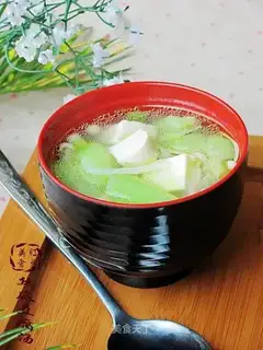 Luffa tofu soup