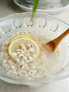 Coix seed lemon honey water