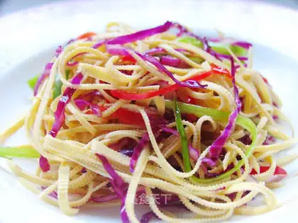 Red pepper tofu skin
