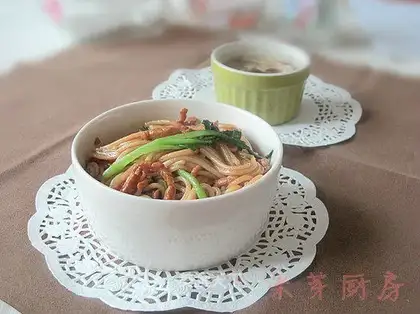 Nanchang fried rice noodles