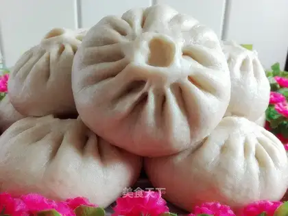 Cheese and pork buns