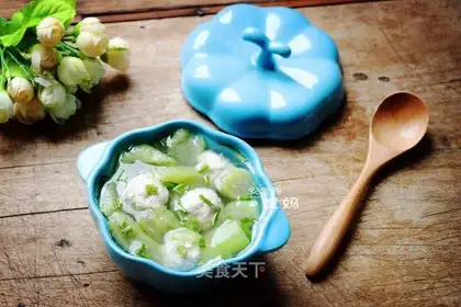 Meatball melon soup
