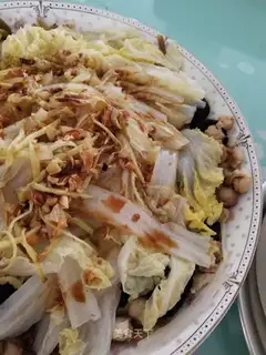 A scallop of sauerkraut