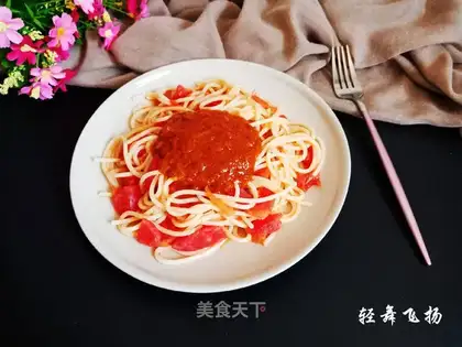 Spaghetti tomato sauce