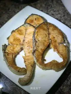 Fried salmon