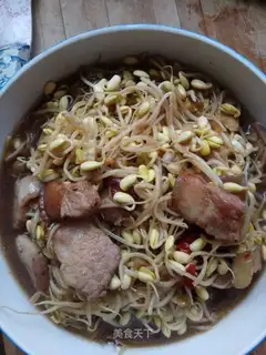 Bean sprouts