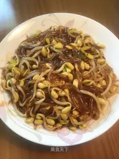 Soybean sprouts