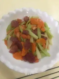 Celery radish and sausage chicken