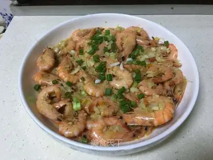 Nine knots of shrimp