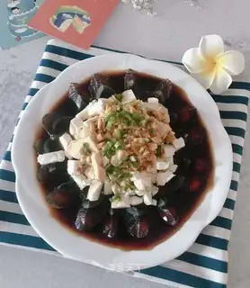 Eggs and tofu