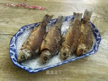 Fried minnow