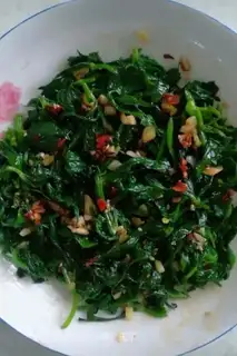 Celery leaves