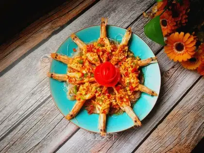 Garlic fan steamed shrimp