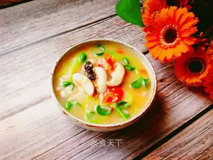 Porridge with mushrooms and beans