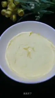 Steaming goose eggs