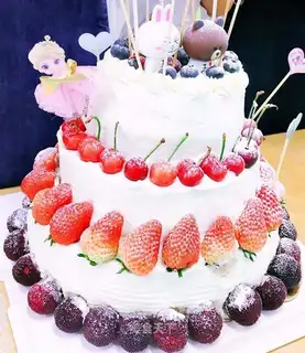 Children's birthday cake on the third floor