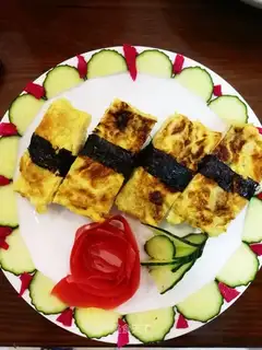 Egg sushi