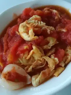 Tomato fried eggs