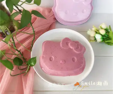 Strawberry jam pudding