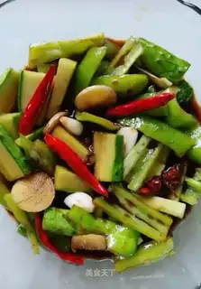 cucumber pepper pickles