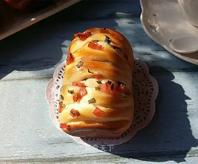 Onion ham rolls
