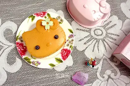 Katie Cat Blueberry Cake