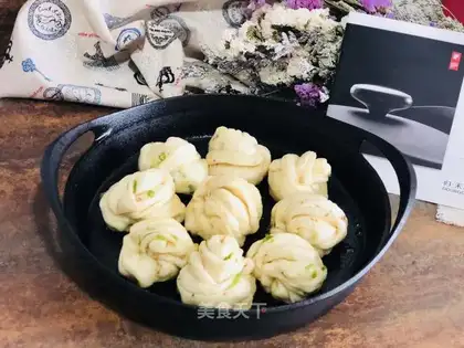 Poultry rolls