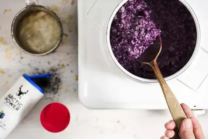 Purple wild blueberry porridge