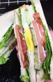Multi-storey sandwiches