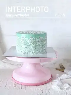 Chocolate lace cheesecake