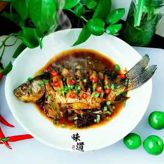 Red-burned mackerel