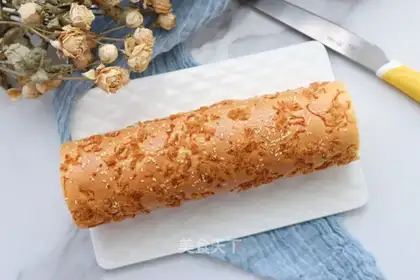 Sesame pine roll