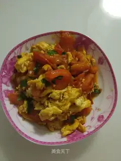 Tomato fried eggs