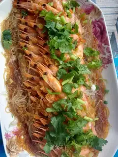 Garlic fan shrimp