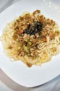 Tomato noodles