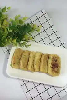 Salmon rice cake
