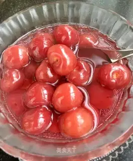 Sugar cherries