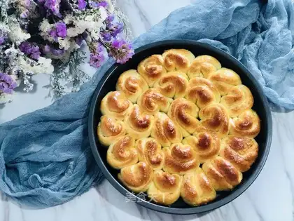 Rose snack