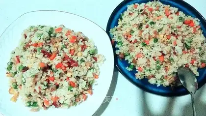 A simple bacon fried rice