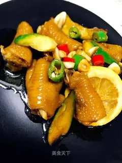 Spicy chicken claws