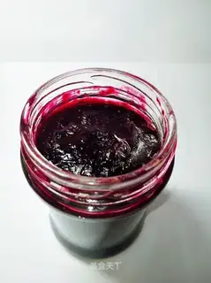 Homemade blueberry sauce