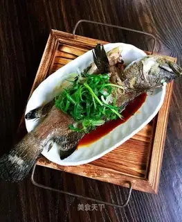 Steamed plaster fish