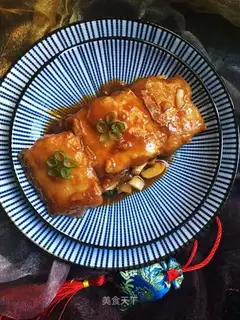 Red-fried fish