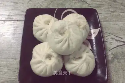 Big meat bun