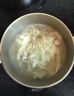 Poon melon shrimp noodles