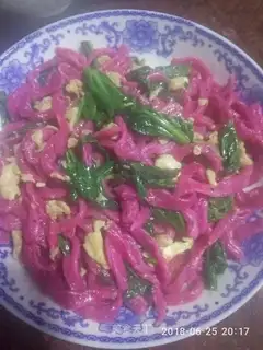 Flamingo noodles