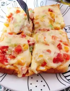 Vegetable pizza