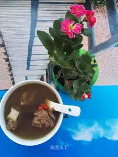 Fish and grass stew ribs