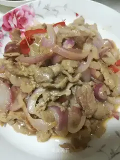 Onion fried pork