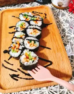 Squidfish rolls